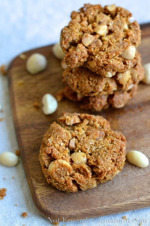 Paleo Macadamia Cookies - www.notenoughcinnamon.com