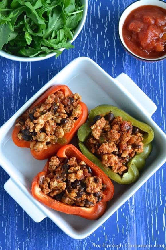 Mexican Stuffed Bell Peppers: an easy, tasty and healthy dinner! Naturally gluten free