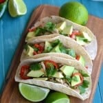 Looking for a delicious Mexican dinner idea? Try these Shredded Chicken Tacos (Tacos de Pollo a la Mexicana) #recipe #glutenfree